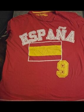 España Red Crew Neck Tee with Yellow Accent